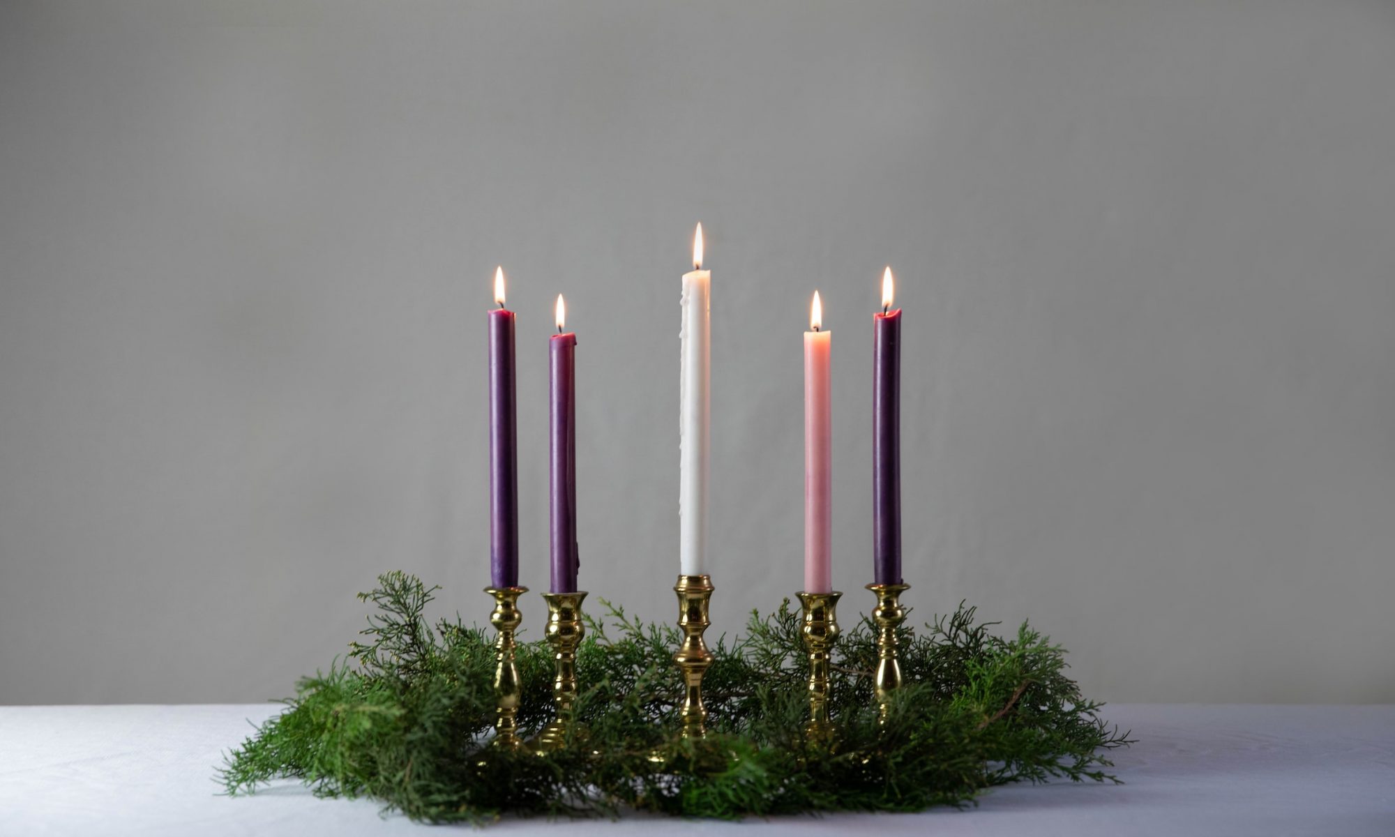 advent candles and wreath
